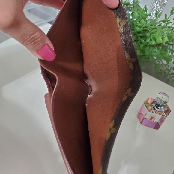 LOUIS VUITTON MONOGRAM MEN WALLET - Picture 4 of 14